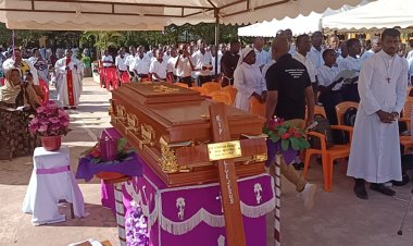 Tanzania: Umupadiri wari n'umuvuzi gakondo yashyinguwe.