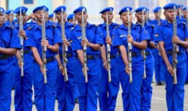 Umupolisi uherutse kwicwa n'ibisambo nibwo yari agipasinga