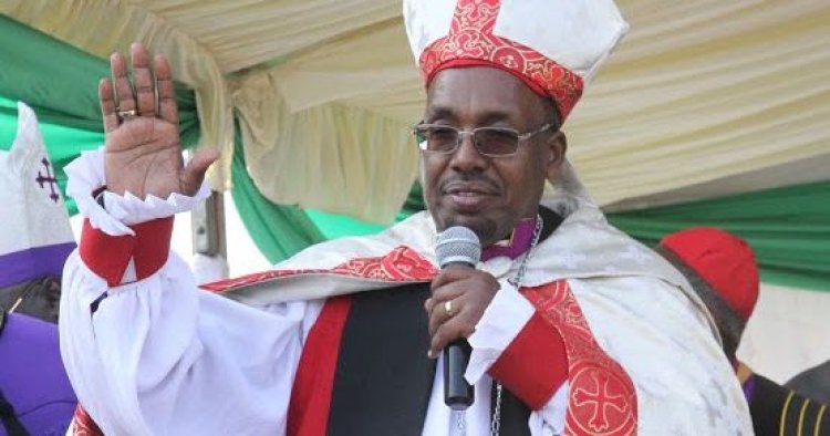 Musenyeri yasabye leta ko yamuha ikibari  agasengera imvura ikagwa