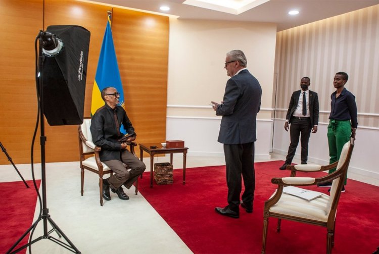 Yego na Oya" Perezida Kagame".