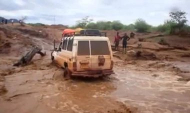 Umurwayi yamaze iminsi itatu munzira ari muri ambulance kubera umuhanda mubi