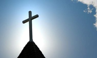 Uwategetse abantu kwiyiriza bamwe bakitaba Imana yishyikirije Polisi