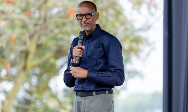 Perezida Kagame yabwiye abibasiwe n’ibiza ko nawe ahangayikishijwe n’ibibazo bari guhura nabyo