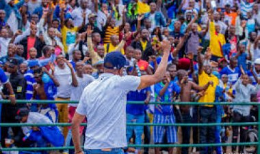 "Ntabwo ndi kamara muri Rayon Sports, Uwayezu Jean Fidele"