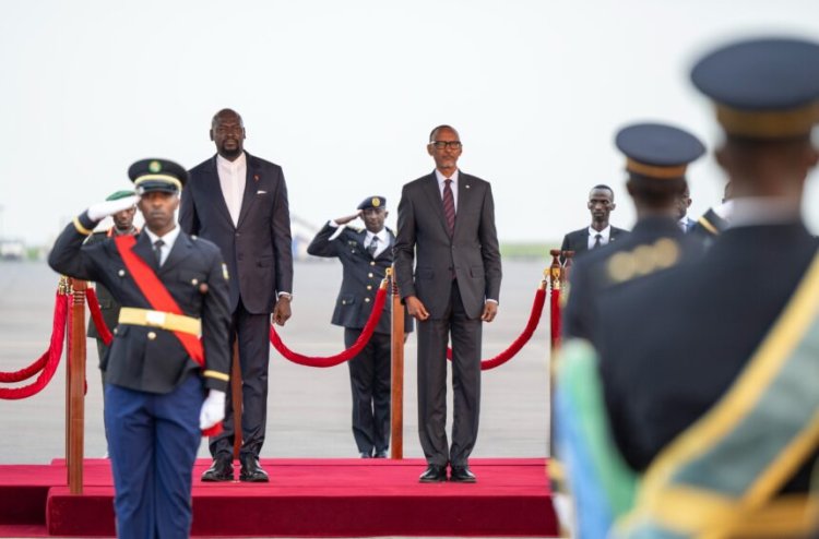 Amafoto: Lt Général Doumbouya na Madamu we, Lauriane Doumbouya bageze i Kigali