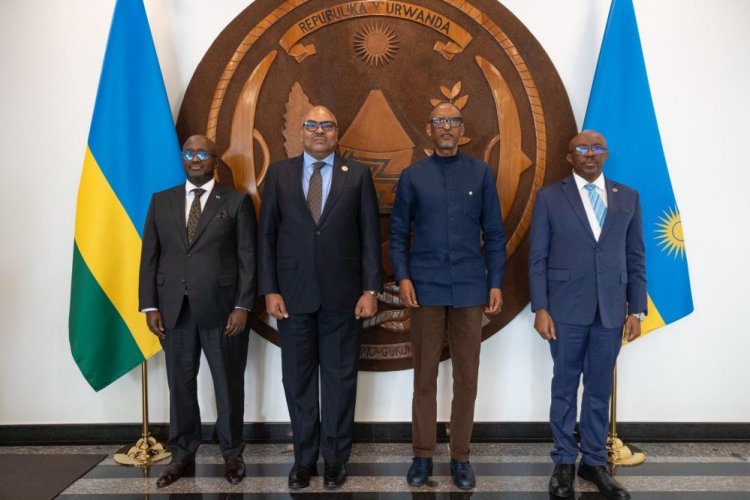 Rais Kagame amempokea Waziri wa Mambo ya Nje wa Tanzania.