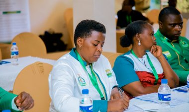 Abarwanashyaka ba Green Party basabwe  gukora kugirango babashe gutunga amashyaka bakomokamo