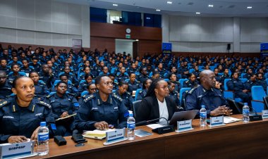Kigali: Hateraniye Inama ya 14 y’Abapolisikazi b’u Rwanda.